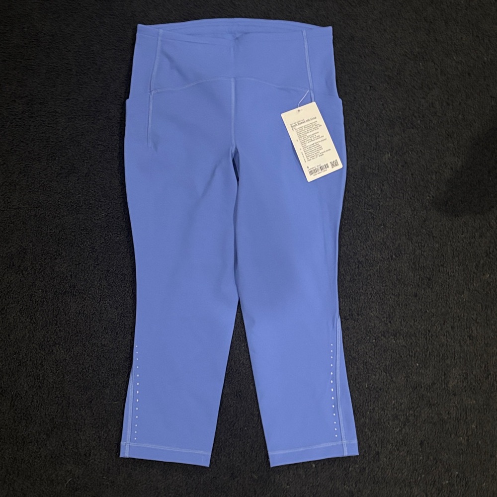 Lululemon Blue Cropped Leggings 8